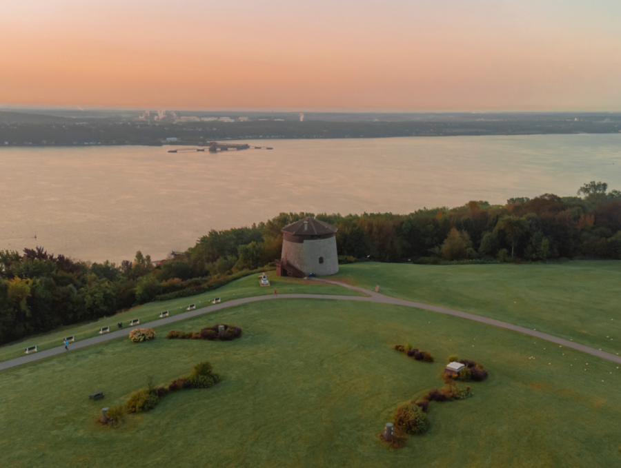 Martello Tower 1 with a view of the St-Lawrence River